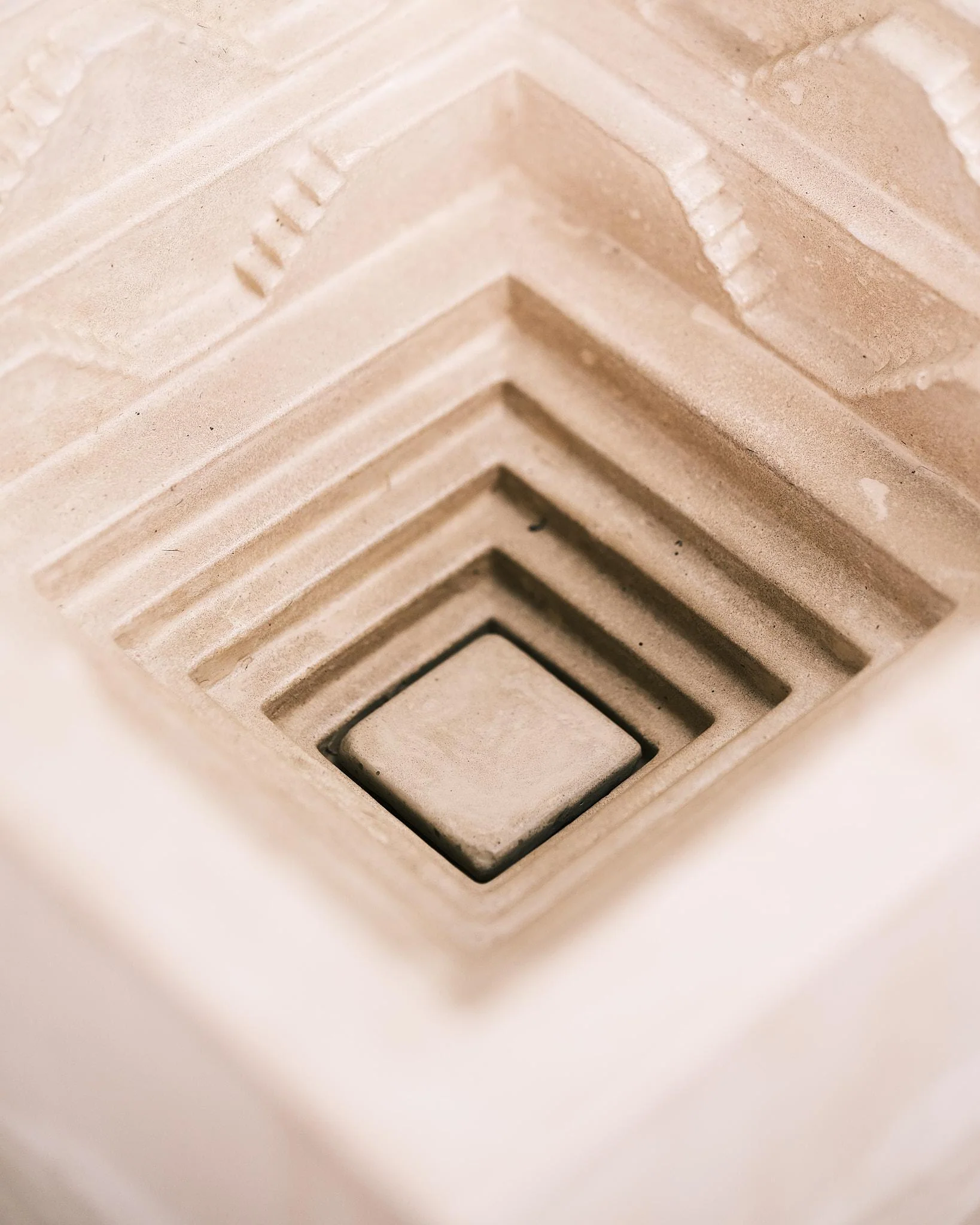 stepwell sink - Image 3