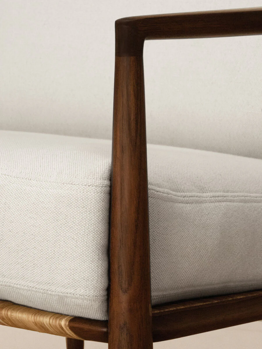 Tangāli Comfort Chair (One Arm) - Image 3