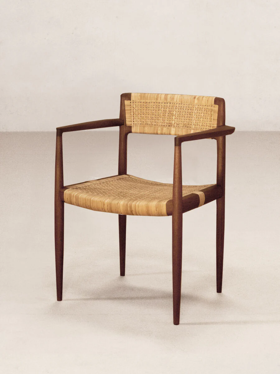 Tangāli Dining Armchair / Cane Seat
